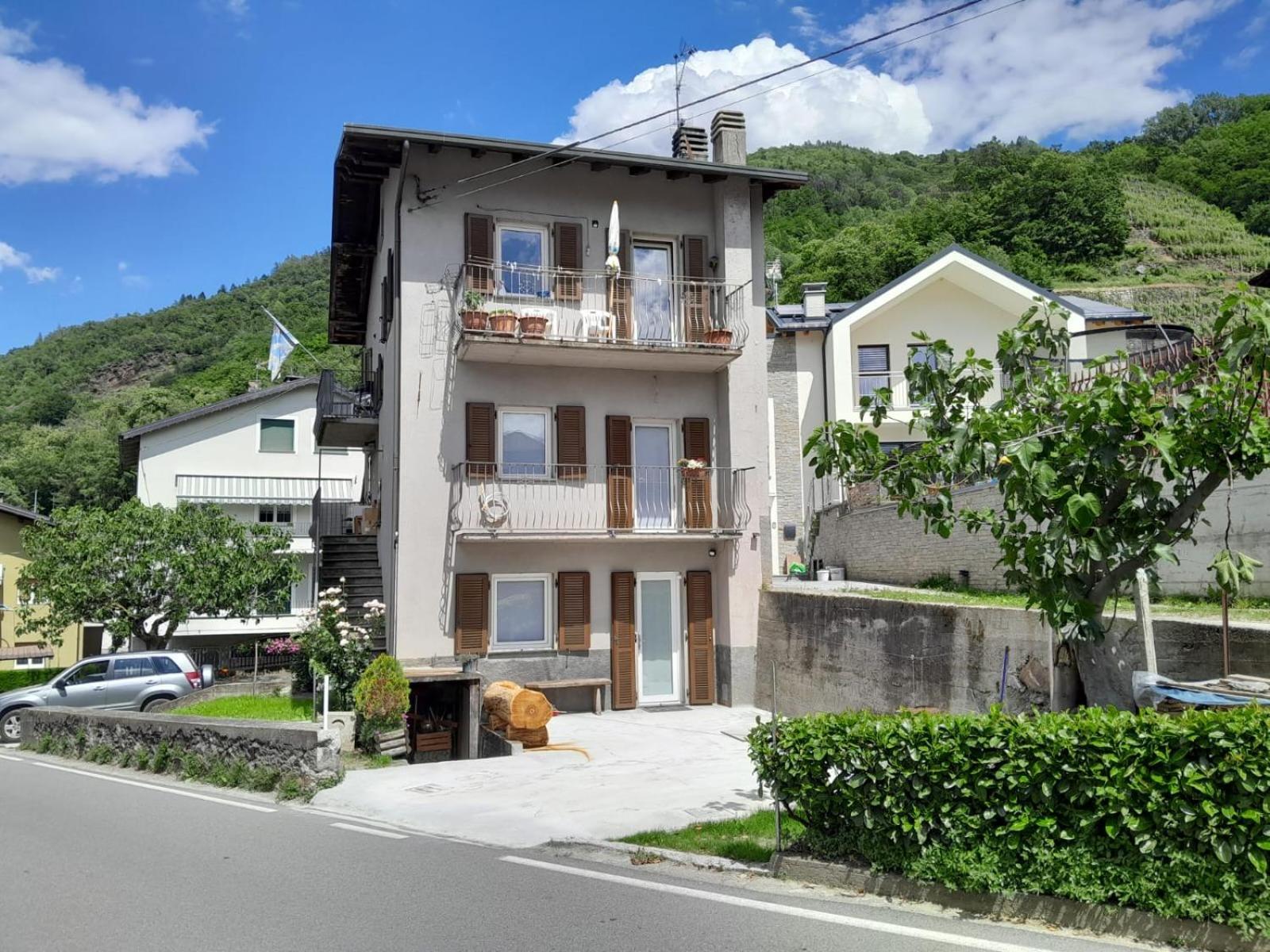 Ca Marasciol A 5 Minuti Dal Trenino Rosso Del Bernina Express Hotel Villa di Tirano Buitenkant foto